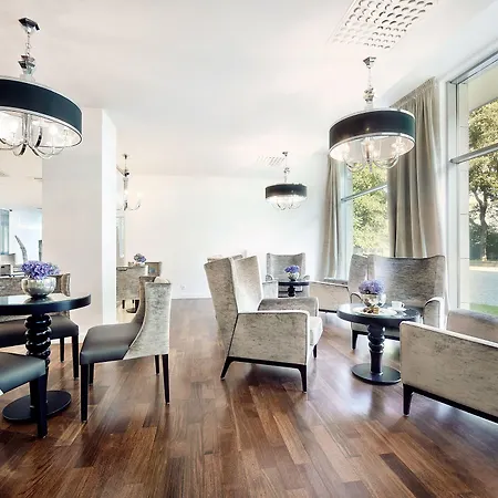 Zielone Tarasy, Sun & Snow קולובז'ג