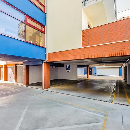 Zielone Tarasy, Sun & Snow קולובז'ג